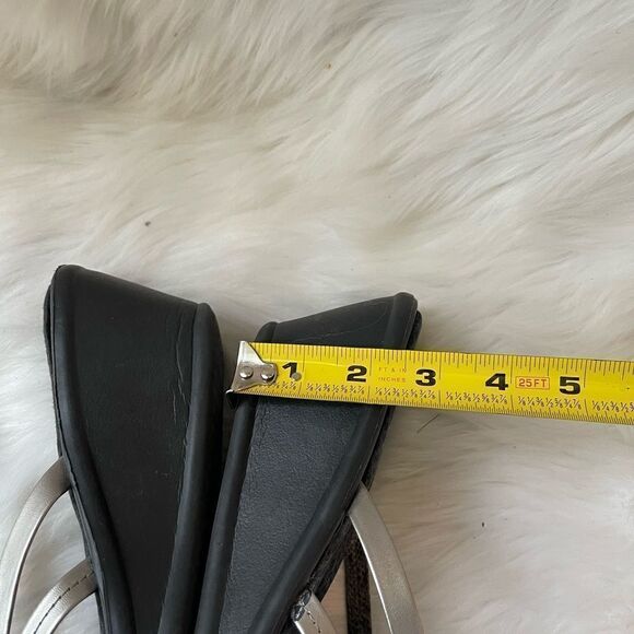 Skechers Memory Foam metallic gray and reptile prints straps wedge sandals SZ10 - Picture 6 of 11